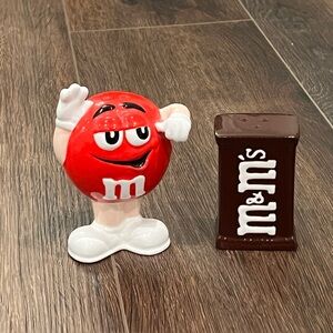 M&M’s Red Character & Chocolate Bar Salt Pepper Shakers Set Ceramic VTG
